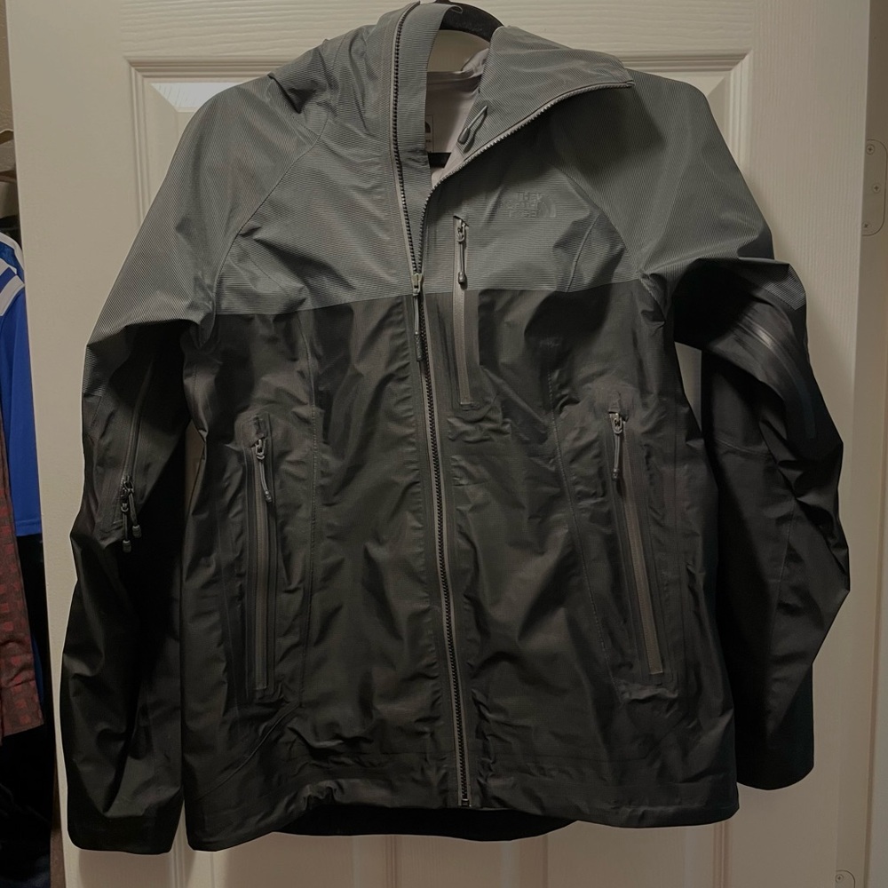 The North Face Dryzzle lightweight Jacket Full Zipper & Hood Women’s Size Medium